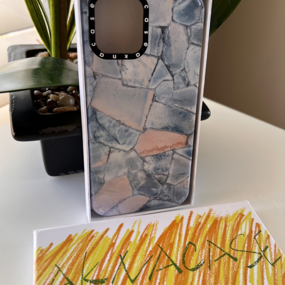 *Akna Case Compatible with iPhone 12 & iPhone 12 Pro [6.1 inch]* - Picture 6 of 8